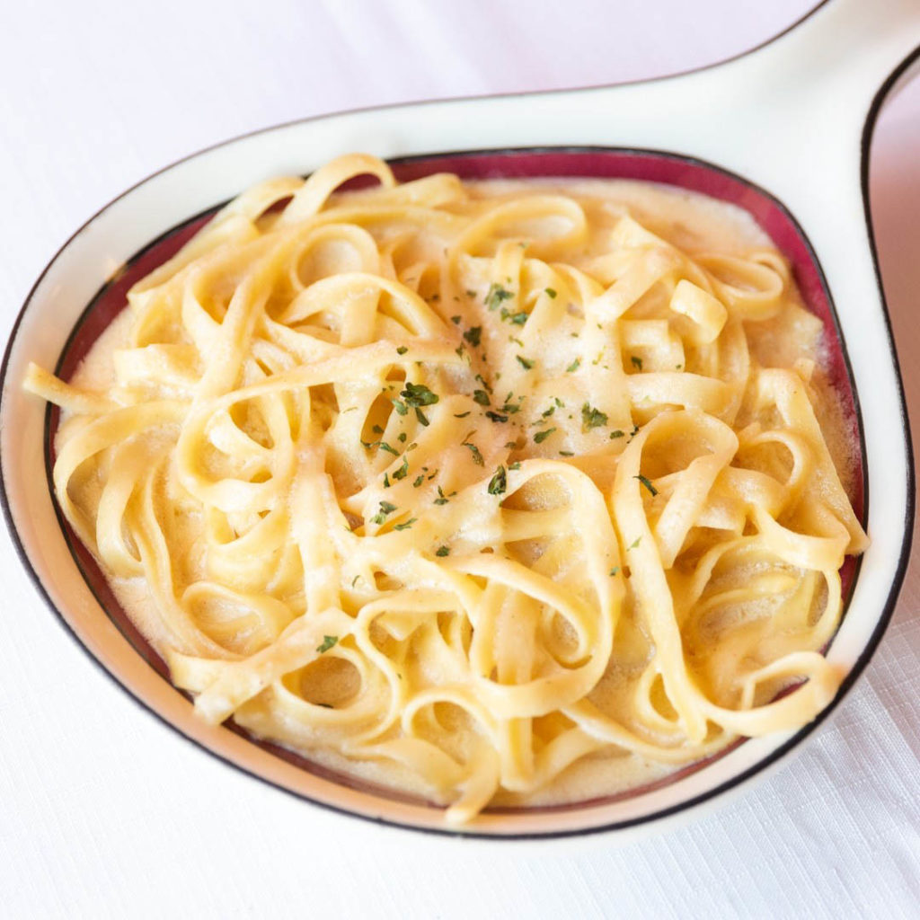 Fettuccine Alfredo